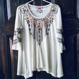 NWOT Johnny Was Marushka embroidered trapeze top M